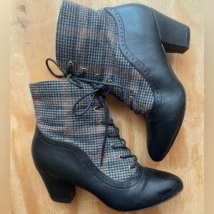 B.A.I.T Boot Heels